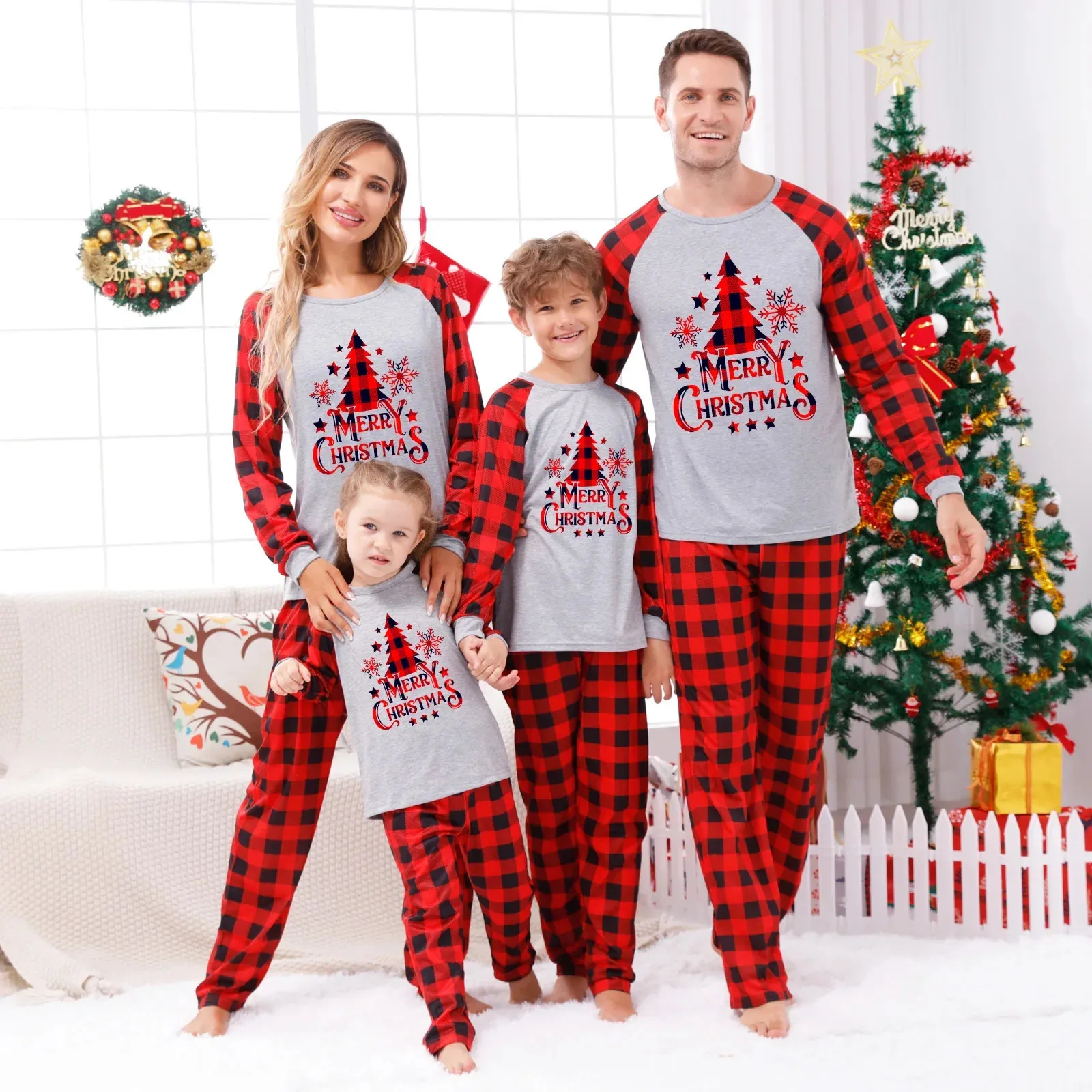 Conjunto de pijamas de Natal para a família, conjunto de 2 peças com estampa de árvore de Papai Noel, roupa de dormir para pais e filhos, roupa de Natal, visual 231122
