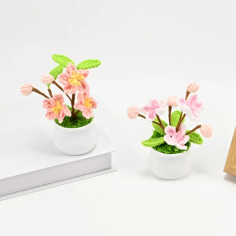 Decoratieve bloemen Handgehaakte kersen-/perzikbloesem Bonsai Handgemaakte cadeaus voor vrouwen Desktopornamenten Thuis en op kantoor Valentijnsdag