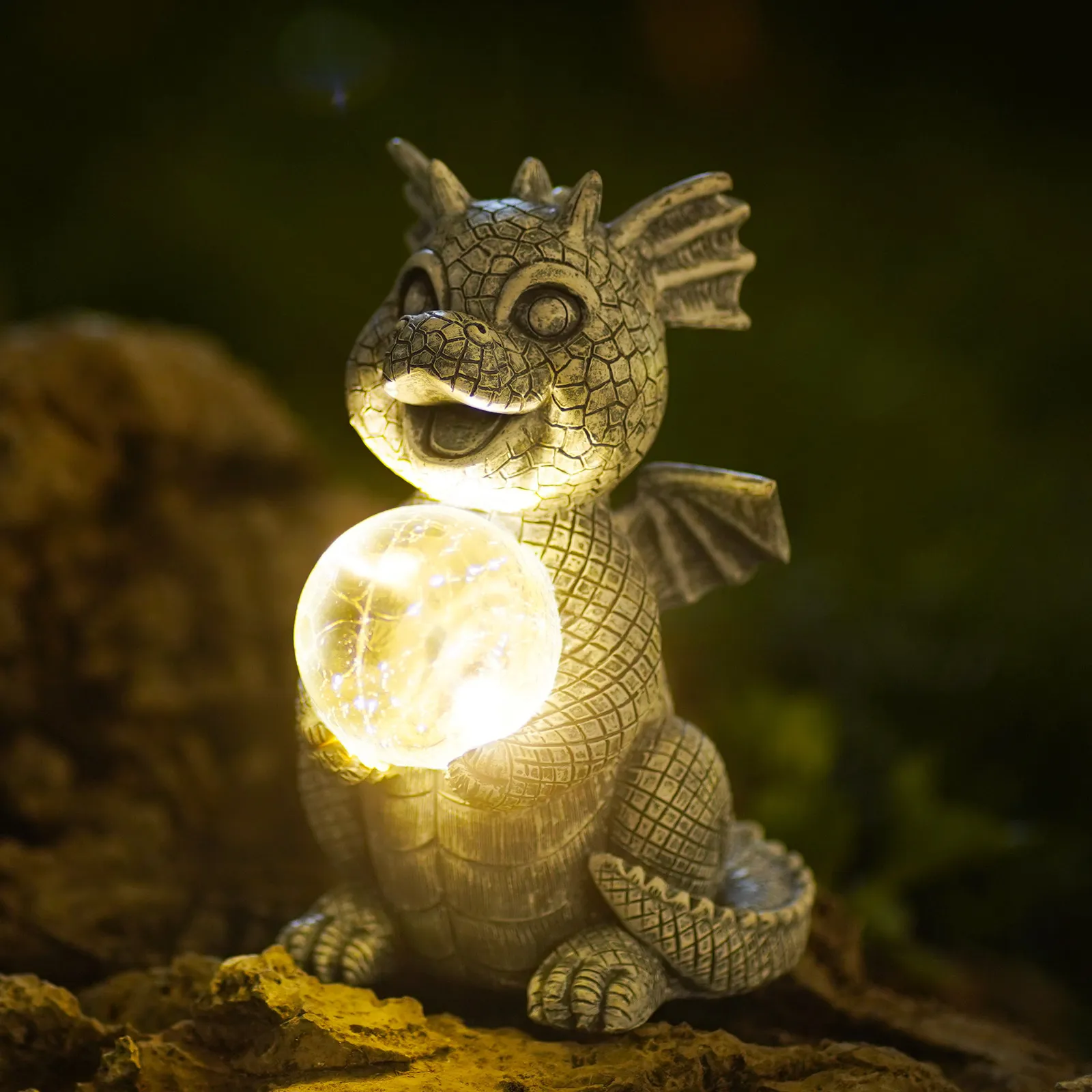 Gardendecoraties Goodeco Dragon Standbeeld ornamenten Zonne -aangedreven LED -lichten buiten met starende bal draken Figurine Decoratie 230422