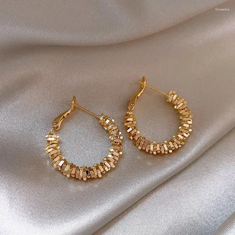 Boucles d'oreilles créoles Design français, bijoux simples en métal plaqué or 18 carats, ronds torsadés, accessoires de travail quotidiens élégants pour femmes