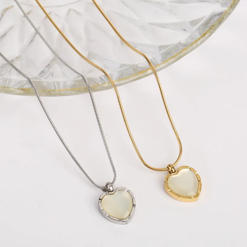 Kolye Kolyeler Tatlı Romantik Paslanmaz Çelik Kalp Şeklinde Moda Basit Kadın Kız Kolye Altın Kaplama Parti Arkadaşları Mücevher Hediye