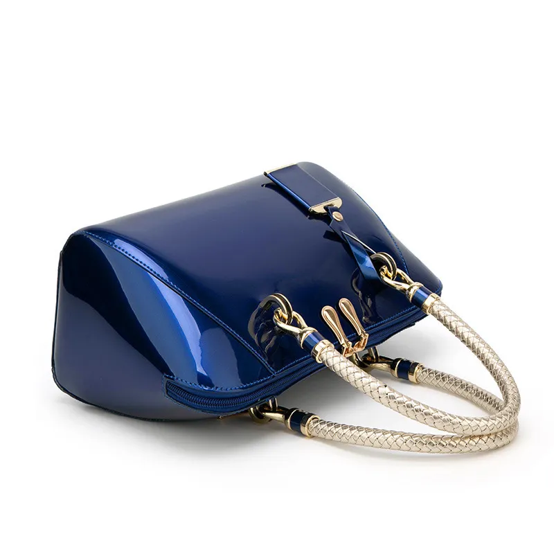 Stylish Patent Leather Crystal Leather Shoulder Bag Versatile