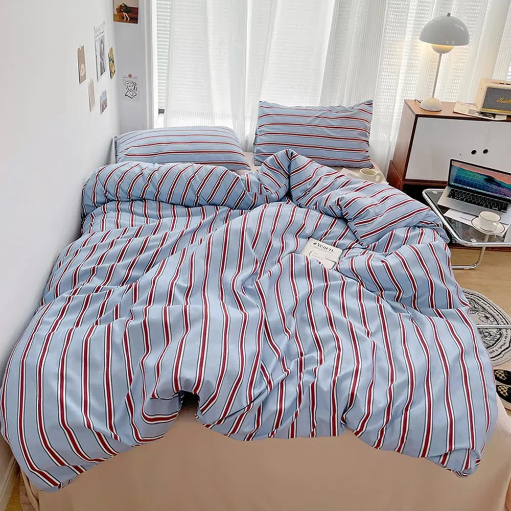 Yatak Setleri Nordic Renkli Çizgili Baskı Yorgan Kapağı ve Sayfa 150 Set Yetişkin Tek Çift Kraliçe Yorgan Setleri 200x230cm 231122