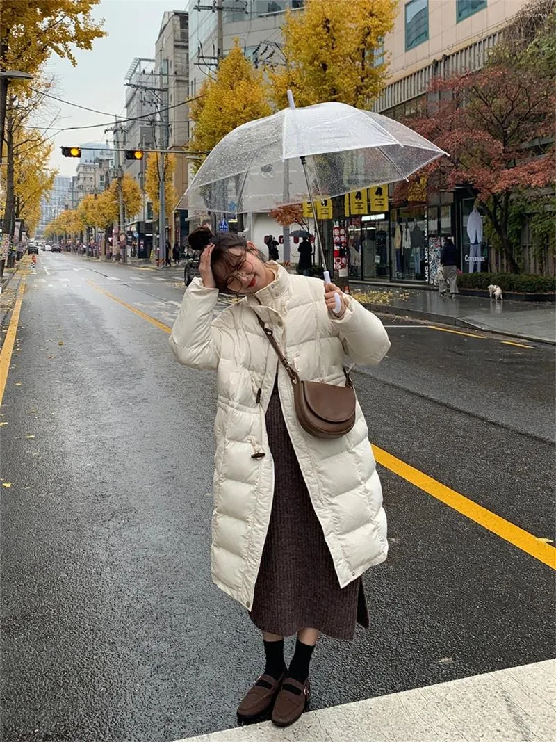 Płaszcze damskie 2023 jesień i zima samica dojeżdżające do koreańskiego stylu ciepły spis średnia bawełniana płaszcz