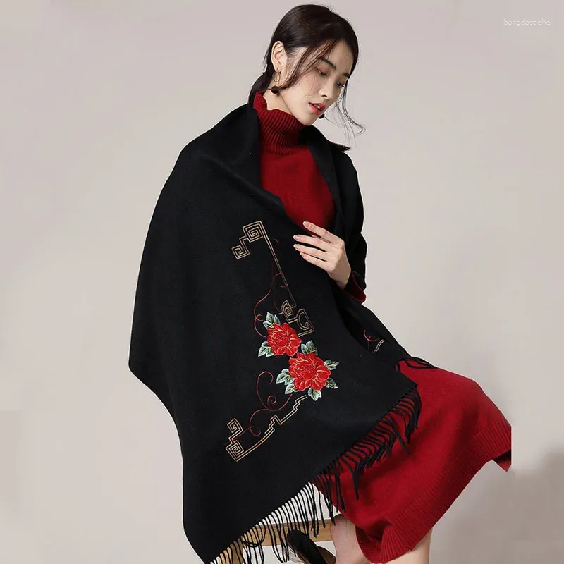 スカーフシープウール刺繍女性ショール冬のレディスカーフパシュミナ秋の暖かいラップエレガントなファッションタッセル高級長方形