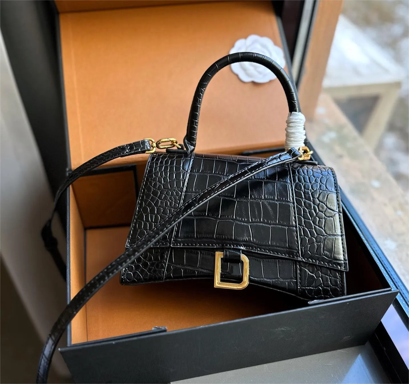 Hourglass Bags with Short Handles Designer bag Women'S Small Square Orange Handbag 2024 Trend black Crocodile Pattern Leather Shoulder Bag