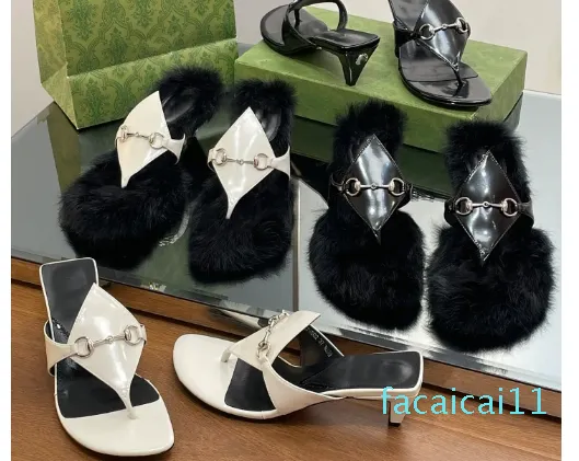 Quality Fashion Fur Flip Flops For Women Fairy Genuine Leather Sandals Large Size Metal Buckle Fur Insole Spike Heel Casual Low Heeled Clip Toe G Slipper