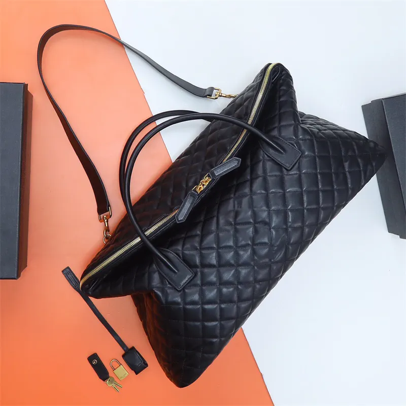Oversized Quilted Leather Duffel Bag with Padlock Black 2024 Travel Bag for Men and Women