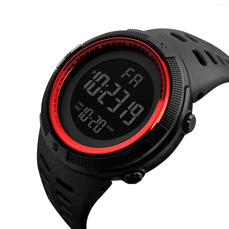 Orologi da polso da uomo Sport Orologio da corsa Impermeabile Casual Luminoso Cronometro Allarme Semplice Esercito per Arrampicata Pesca