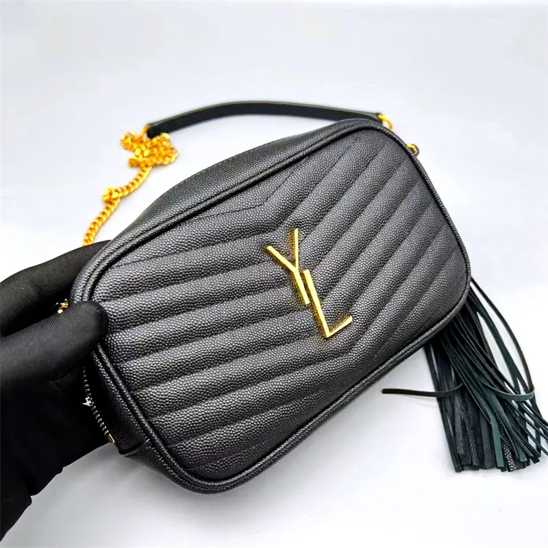 Luxurys Designer Tassel Satchel Camera Sacs Ville matelassée Femmes Véritable Cuir Véritable Sac à main et sacs à main Pochettes Hommes Lady Chaîne CrossBody Totes Mode Sac à bandoulière