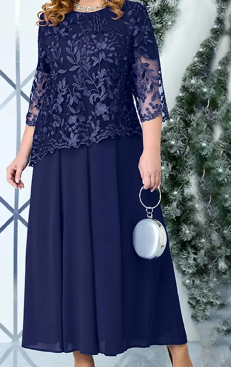 Plus Size Dresses Spring And Summer Season Oversized Women Dress With Embroidered Lace Slim Fitting Cocktail