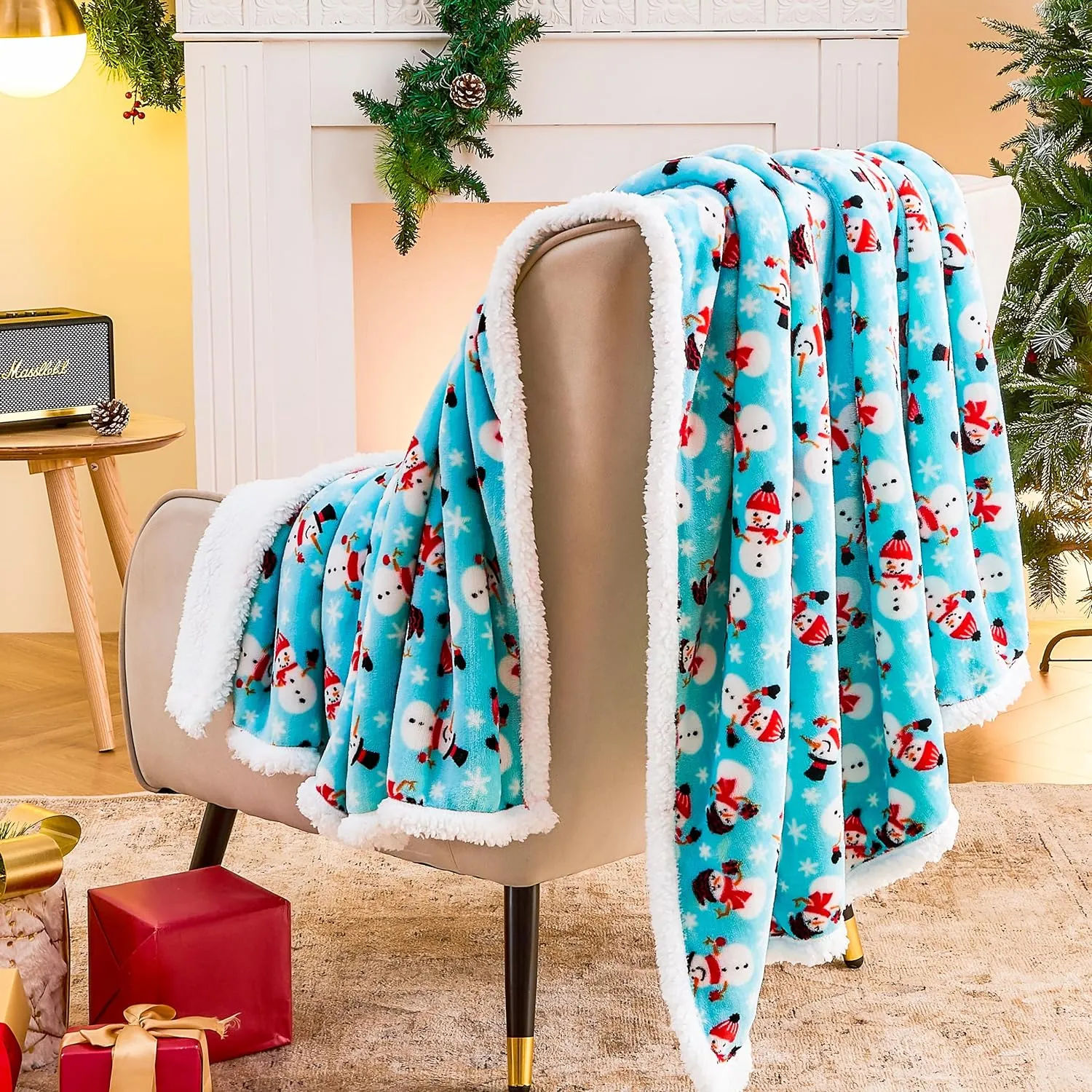Christmas blanket, Christmas ornament blanket, fluffy comfort, soft warm wool Sherpa Winter holiday blanket, bed, sofa