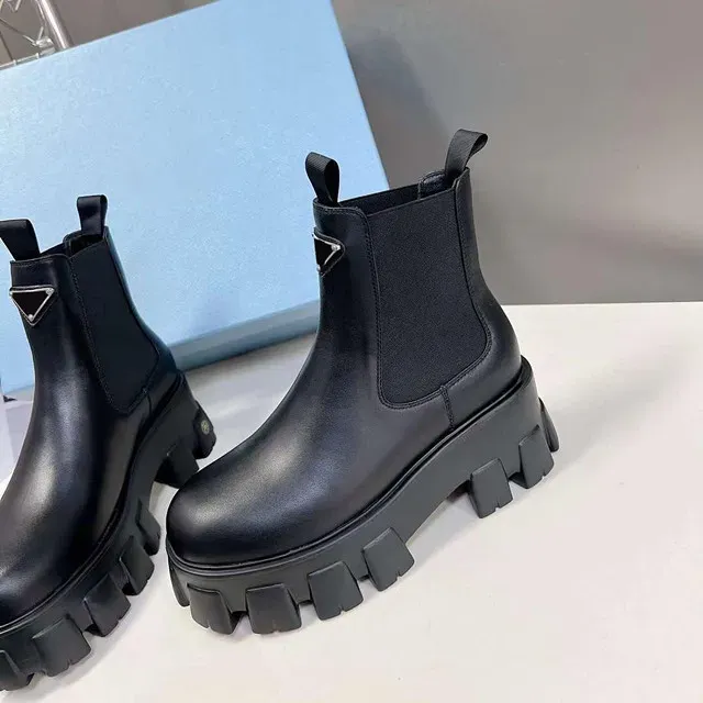 Luxury Designer Triangle Martin Boots For Women And Men Black And White