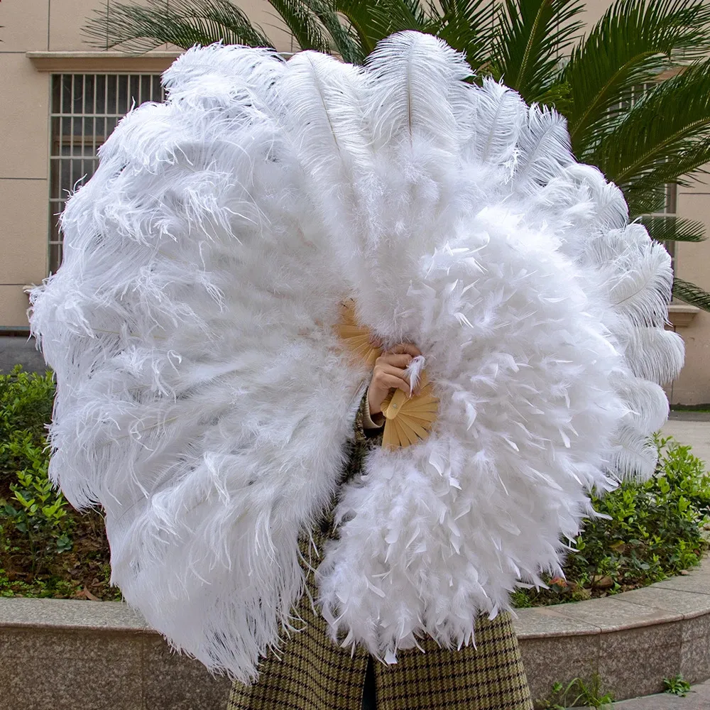 Décoration de fête Éventail de plumes d'autruche naturelle blanche Trkiye 50/80/130CM éventail de fourrure de poche pliable décoration d'éventail de plumes de danse de fête d'Halloween 231122