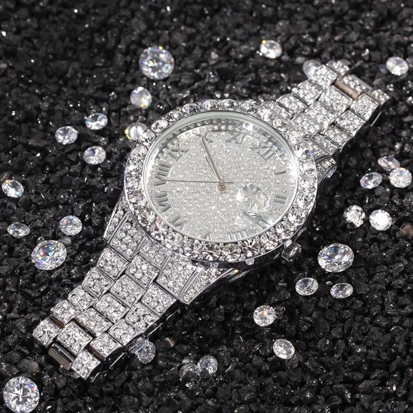 Męskie zegarek Full Diamond Wysokiej jakości Watch Nowy moda hip -hop punk Punk Gold Silver Watch241n