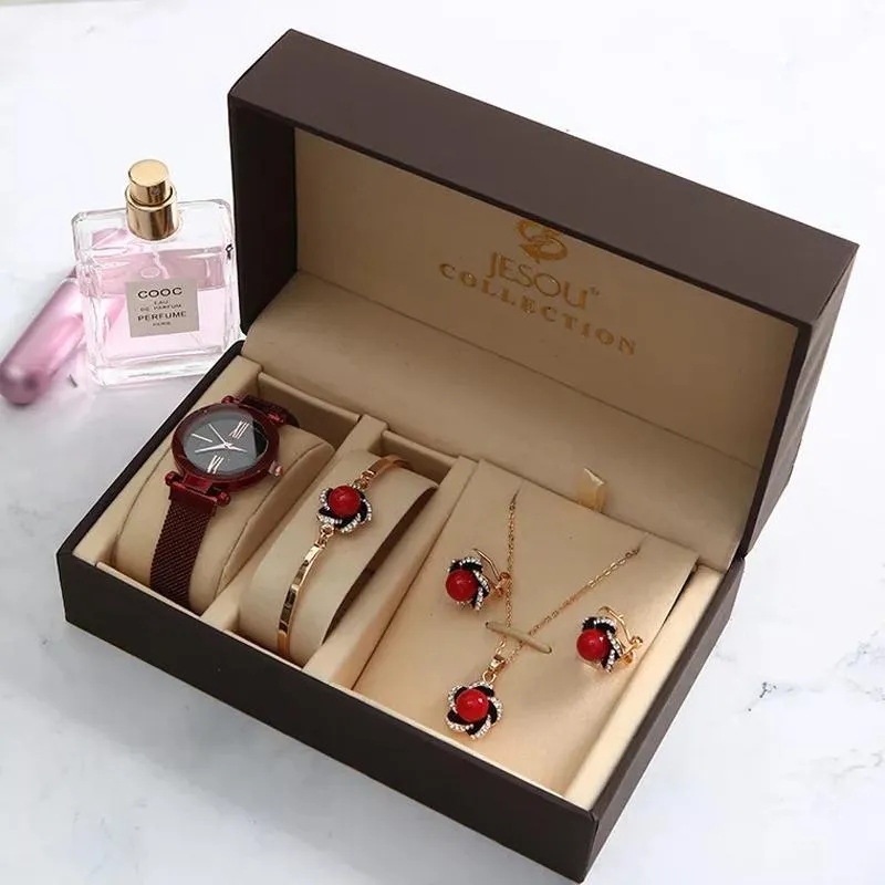 腕時計のファッション女性の時計セット豪華なダイヤモンドイヤリングネックレスブレスレットレディースバレンタインギフトライストウォッチの星空のスカイウォッチ