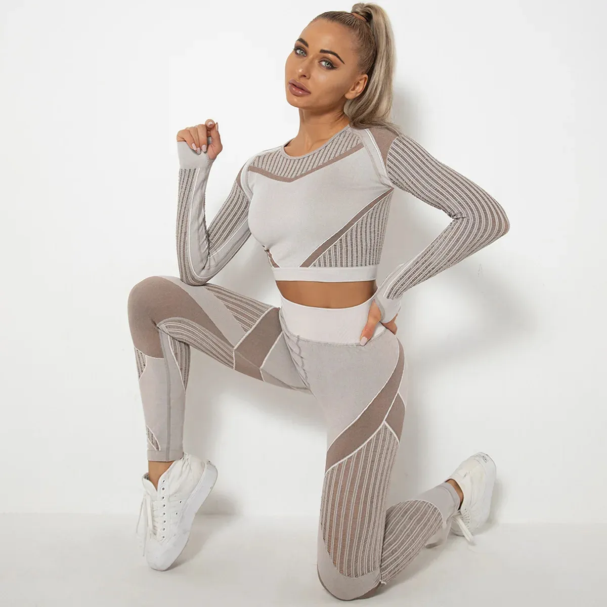 Yoga Outfit Seamless Suit for Fitnes Tracksuit 2023 Long Sleeve Top Gym Set Women Sportswear Push Up Activewear Sets Mesh Khaki 231121