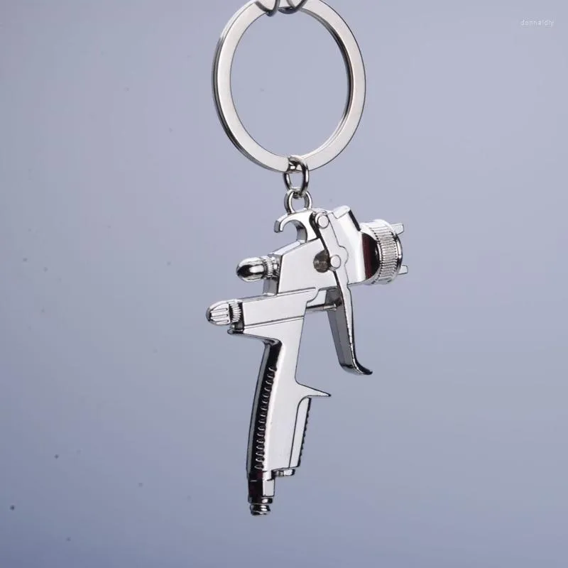 Porte-clés pistolet à eau en métal porte-clés outils de lavage de voiture modèle haute pression porte-clés cadeau de fête pendentif anneau K2011