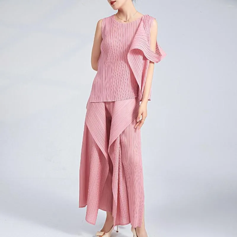 女子2ピースパンツYudx Miyake Pleated Summer Two-Piece Women's Fashion Casuary不規則なノースリーブTシャツNine-QuarterSea-Band