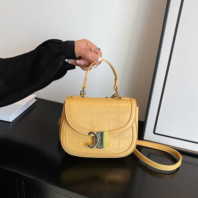 2023 New Mini Saddle Evening Bags Fashion One-shoulder Cross Body Crocodile Print Retro Small Handbag Trend