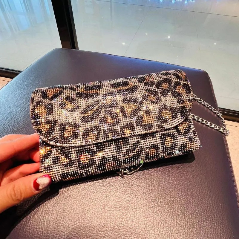Evening Bags Luxury Full Diamond Leopard Women Bag 2023 Bling Chain Crossbody Mini Handbag Mobile Phone