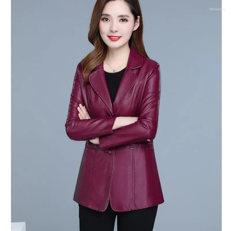 Abrigo de cuero para mujer, chaquetas de imitación a bajo precio en oferta, rojo vino, moda coreana, abrigos ajustados con solapa negra para primavera y otoño 2023