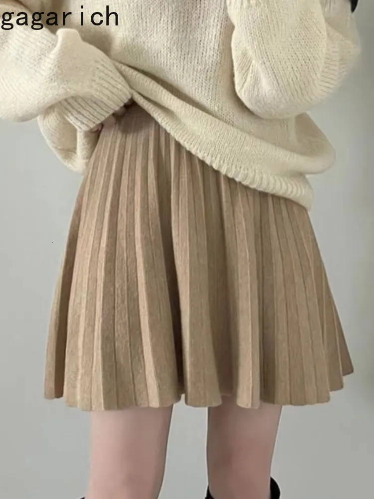 Spódnice Gagarich Kobiety Knoretes spódnica Koreańska elegancka jesień zima prosta solidna cienka wszechstronna talia plisowana krótka kobieta 230422