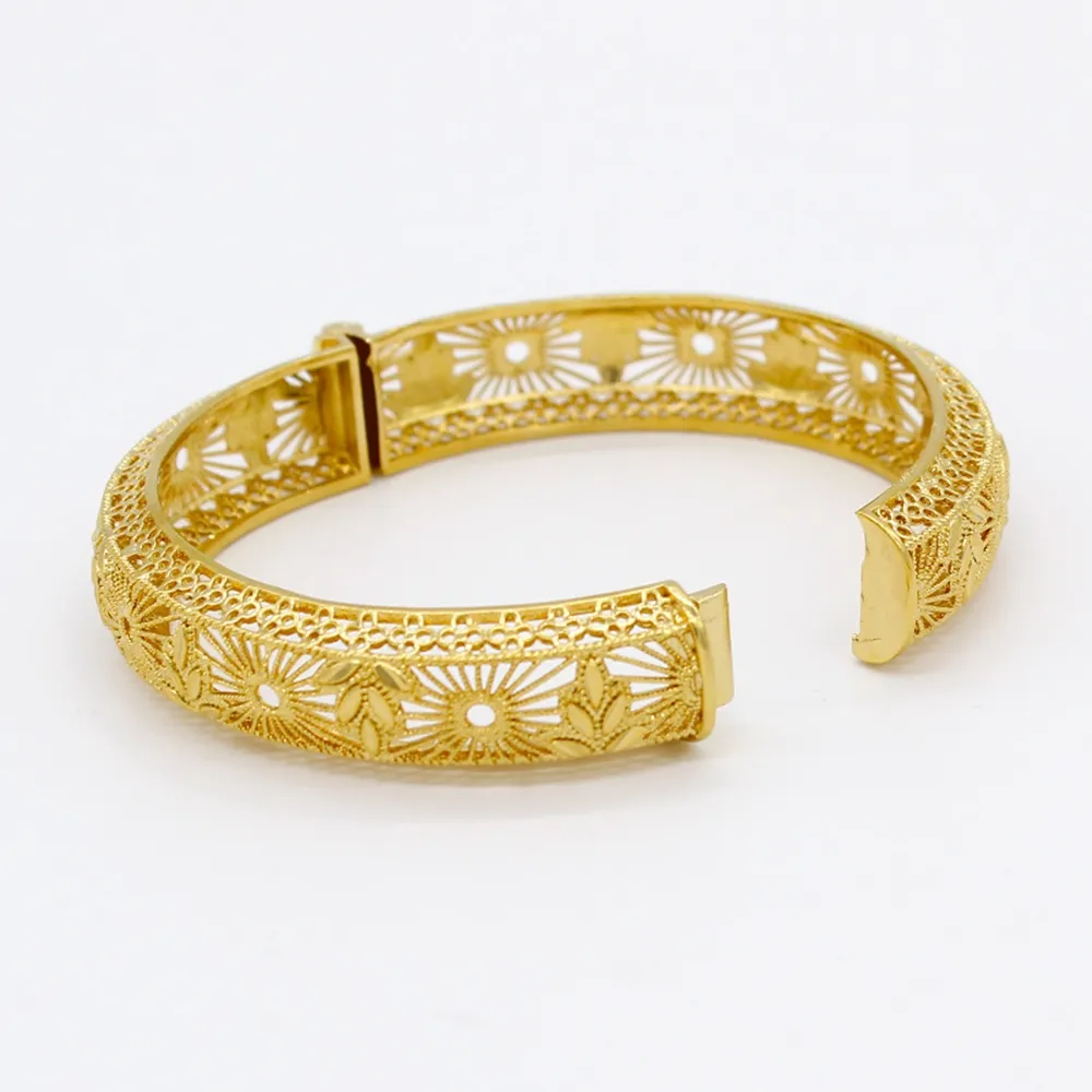 Andaaz Jewelers - GORGEOUS REGAL BRACELET Gold Purity(karat): 22k Gold  Weight(grams): 10.7 Item Finish: Yellow Gold Bracelet Length: 7.25