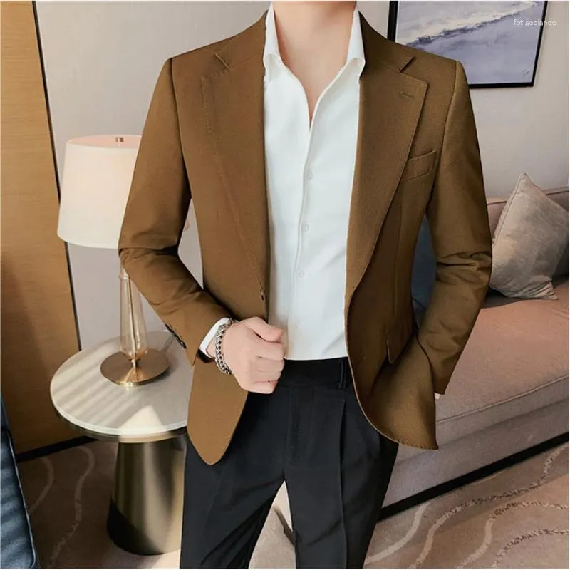 Męskie garnitury 2023 Suit Clothing Luksusowa kurtka Elegancka wypoczynek dla mężczyzn Czarne Khaki Blazers Wedding Festival Projektant 4xl