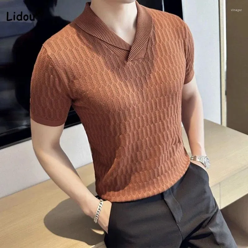 Polos masculinos 2023 tendência moda cor sólida com decote em v camiseta verão roupas masculinas confortáveis secagem rápida respirável manga curta pullovers tops