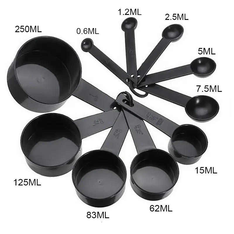 Strumenti di misurazione 10 pezzi / set Cucchiai dosatori Cucina Cuoco Cucchiaino di plastica nera Scoop Cucchiai dosatori Tazze Set di misurazione Strumenti Utensili da cucina 230422