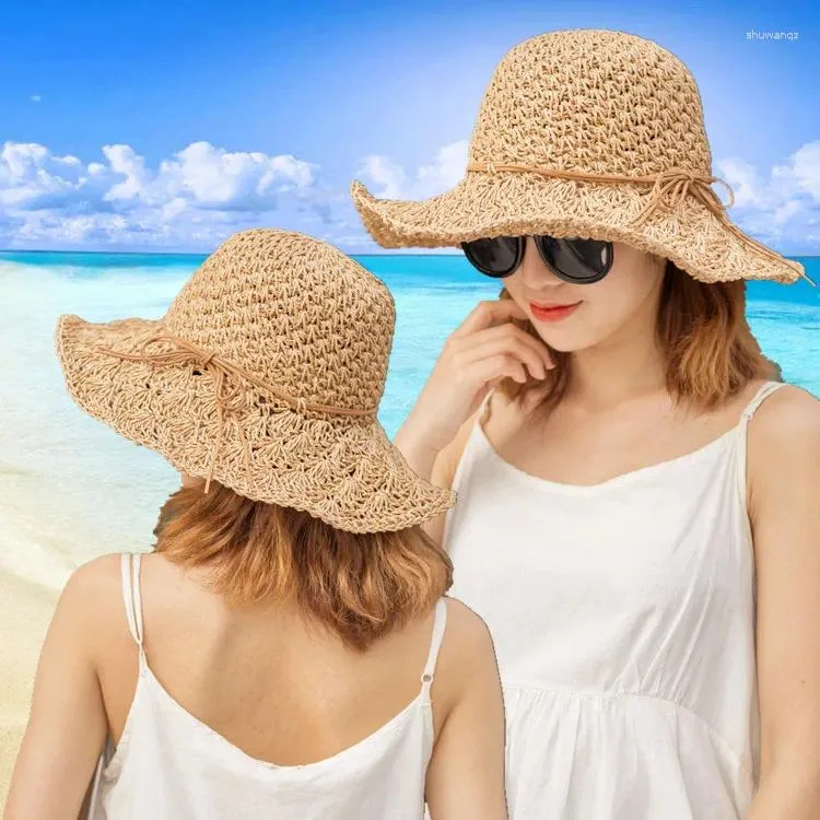 Berets Women's Hat Bow Słońce szeroko rozbijające letnie czapki dla kobiet plażę panama słoma kupek kubełka femme cień