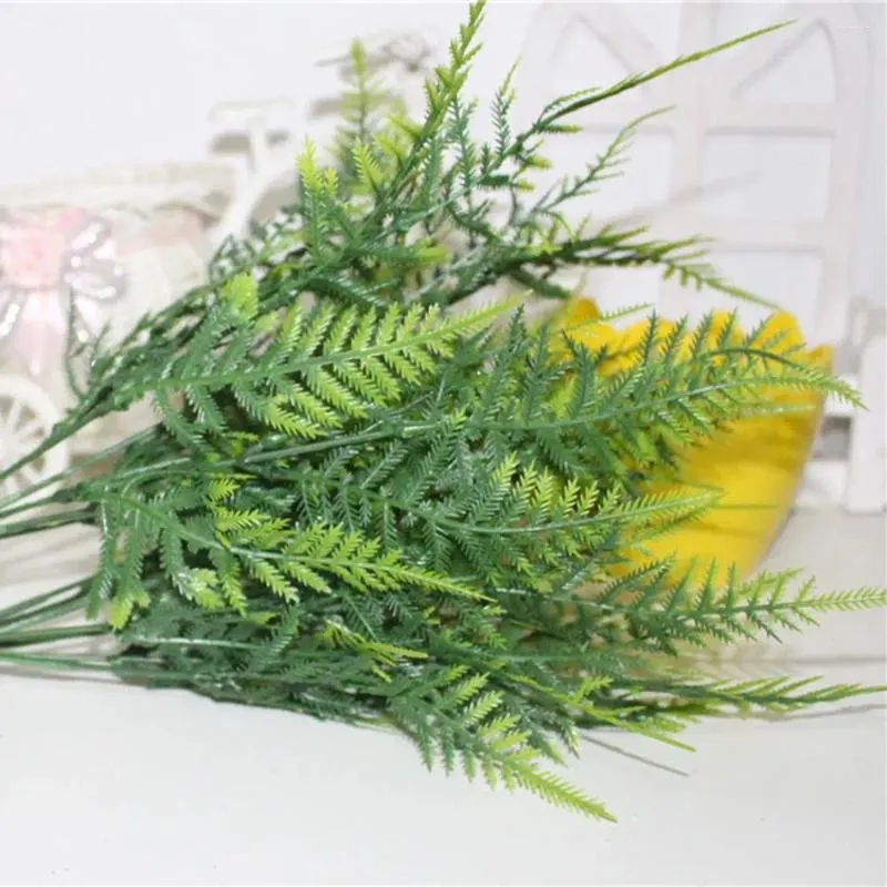Dekoratif çiçekler yüksek kaliteli yapay bitkiler masa dekorları 7 saplar Fern çalı plastik yeşil kuşkonmaz içinde/açık ev ofis