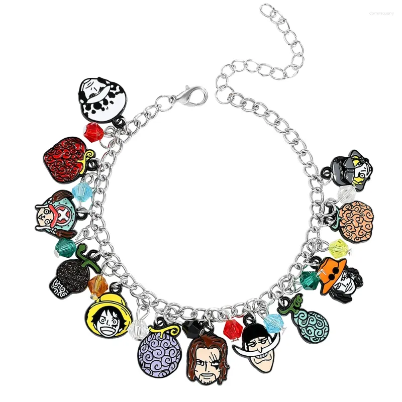 Charm armband en bit charms anime figur luffy shanks pirat flagga skalle hänge söta tecknade handkedjor för kvinnor armband