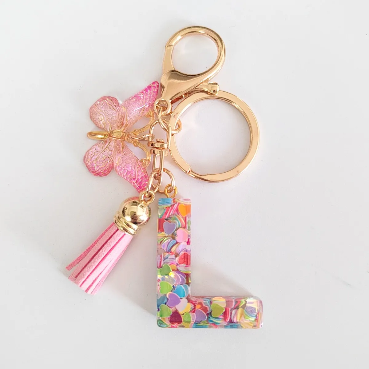 CHUQING Schlüsselanhänger mit Anfangsbuchstaben für Mädchen und Frauen,  Rosa, süßer Schmetterlings-Herz-Schlüsselanhänger für Rucksack, Schultasche  : : Fashion