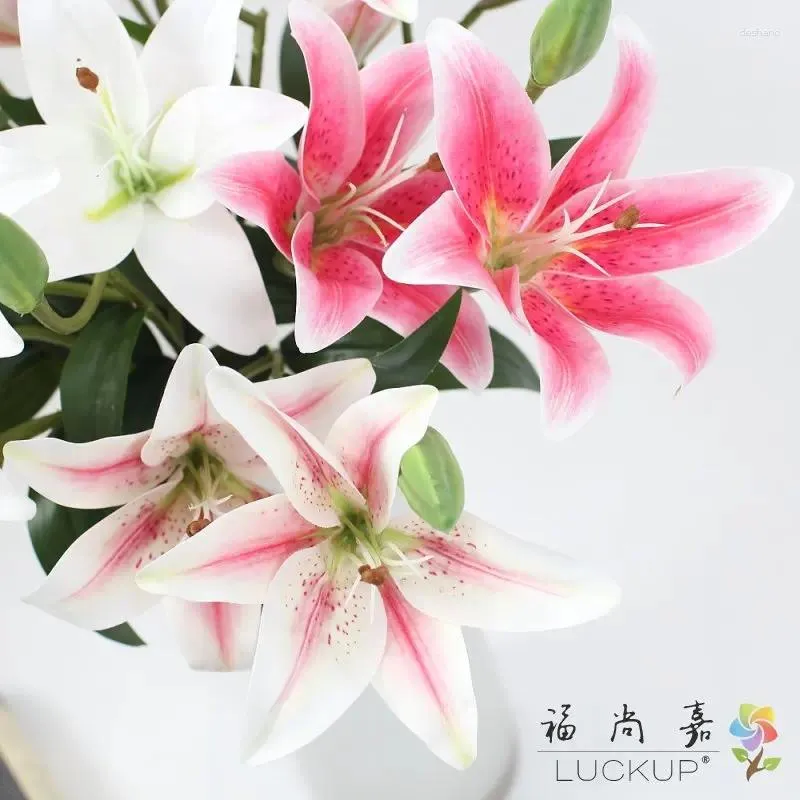 Dekorativa blommor 1 datorer 2 Blommorhuvuden Vackra riktiga beröring Artificial Lily Home Wedding Decoration 8 Färger tillgängliga F527