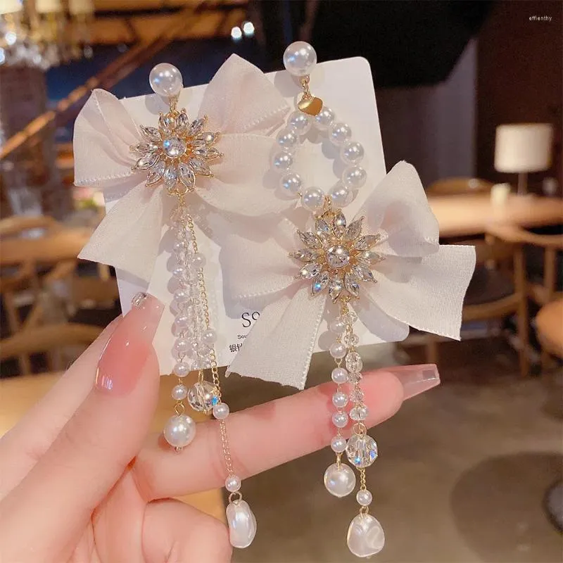 Boucles d'oreilles pendantes en fil de strass blanc doux coréen, nœud papillon en forme de cœur, longue goutte pour femmes, mode bijoux de fête de vacances, 2023