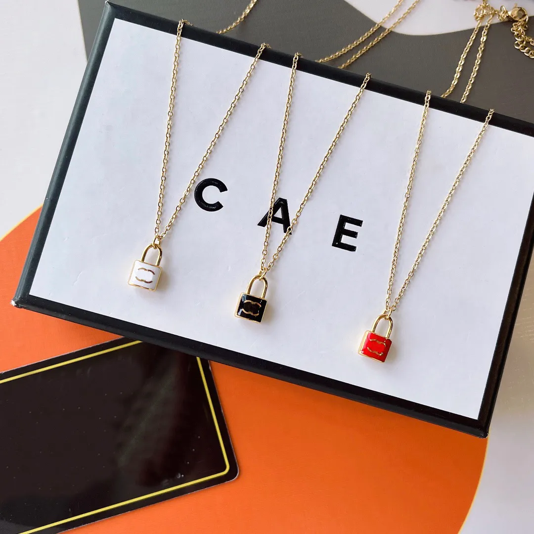 Designer Necklace Luxury 18K Gold Plated Stainless Steel Enamel Jewelry Waterproof Never Fading Love Gifts Wedding Necklaces Pendant Long Chains With box