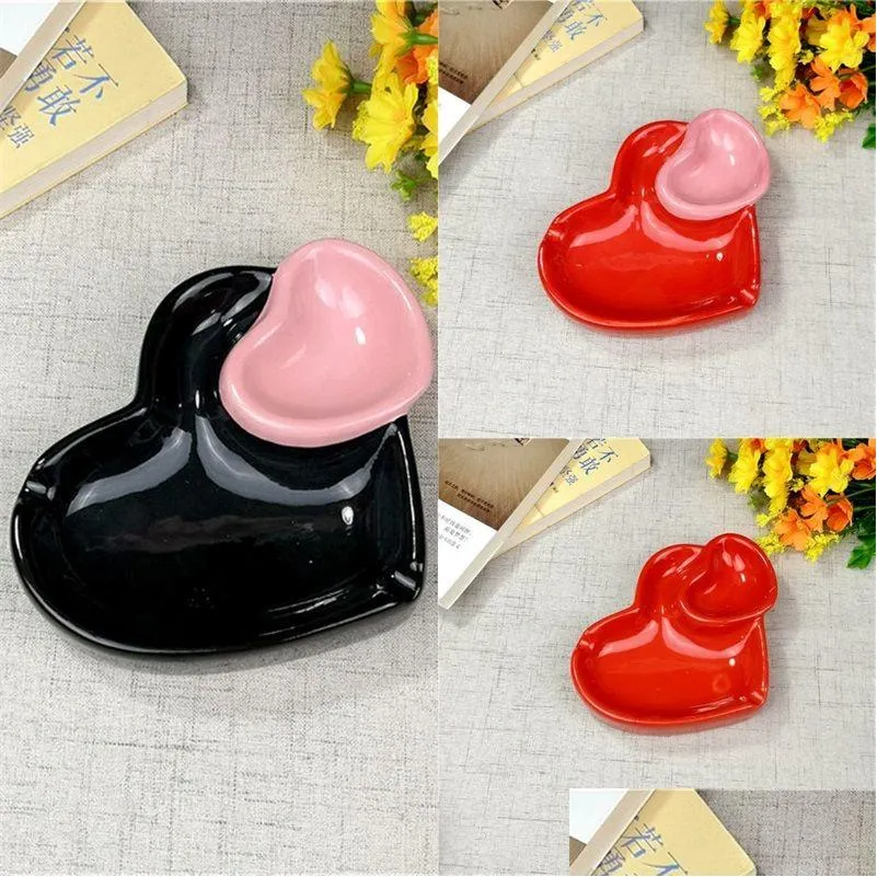 Ashtrays Red Heart Creative Porcelain Ashtray Fashion Trend Household Merchandises Desk Cleaning Items 20220531 D3 Drop Delivery Hom Dhkvj