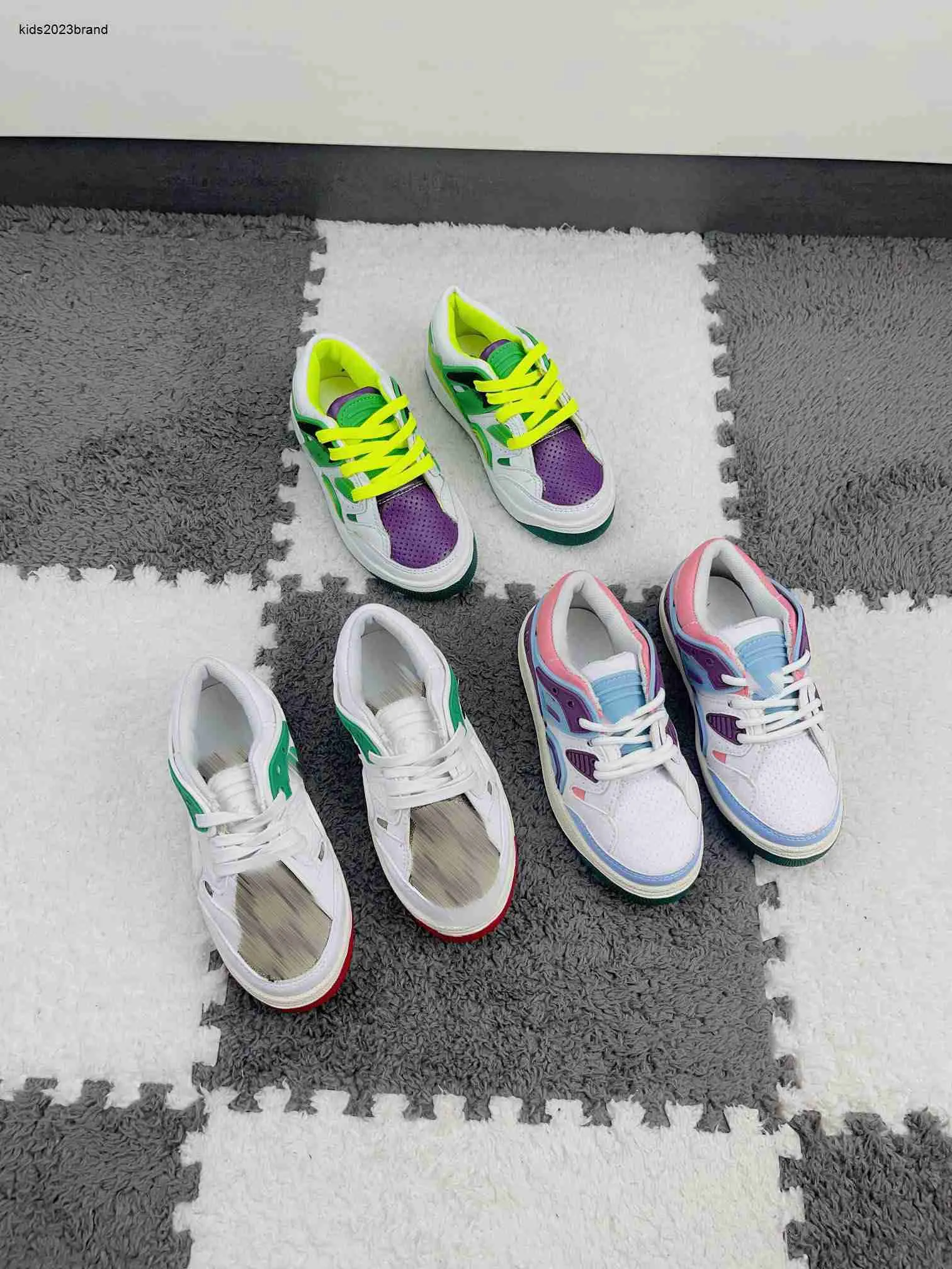 Nowe buty dla dzieci Multi kolorowe szwy