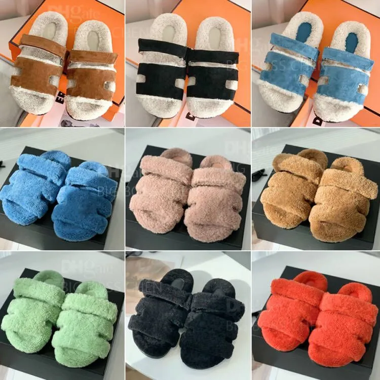 Lyxdesigner päls tofflor trendiga päls slider sandaler kvinnor män fluffig skjuv ull platt botten tofflor vinter mode utomhus loafers 35-46 låda