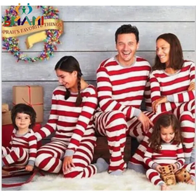 Aile Eşleşen Kıyafetler Noel Aile Pijamaları Seti Stripe Aile Eşleşen Kıyafetler Yetişkinler Çocuk Noel PJS YIL PARTİ TAKIMI STARWEAR STAR Nightwear 231123