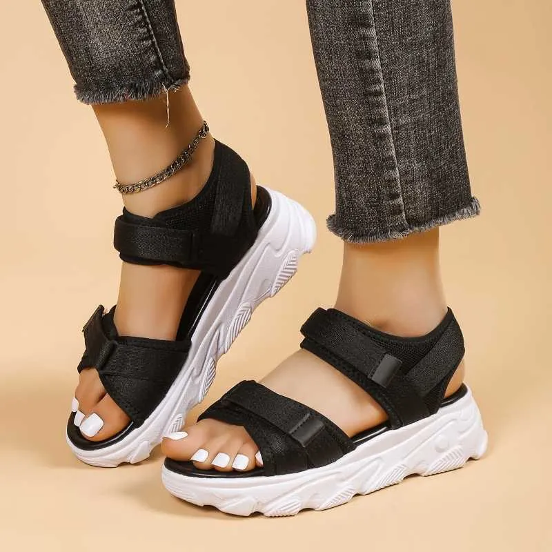 Сандалии 2023 Летние модные сандалии для спортивных женщин, корейская повседневная пляжная обувь Женщины, открытые туфли на ноги Zapatos de Mujer AA230422