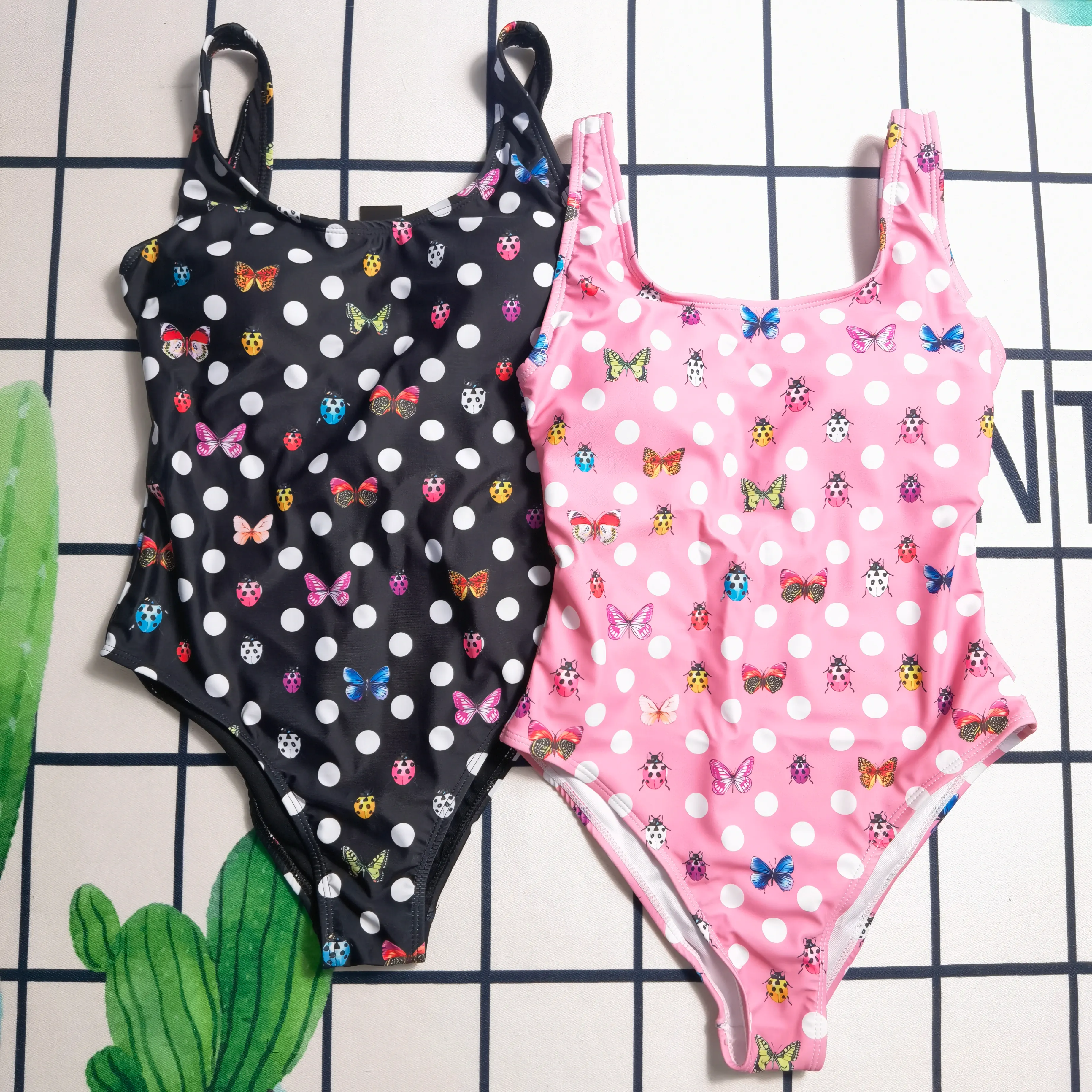 23SS Summer Women Designer Bikini z literami najwyższej jakości oddychające 2-częściowe stroje kąpielowe dla kobiet seksowne kostium kąpiel