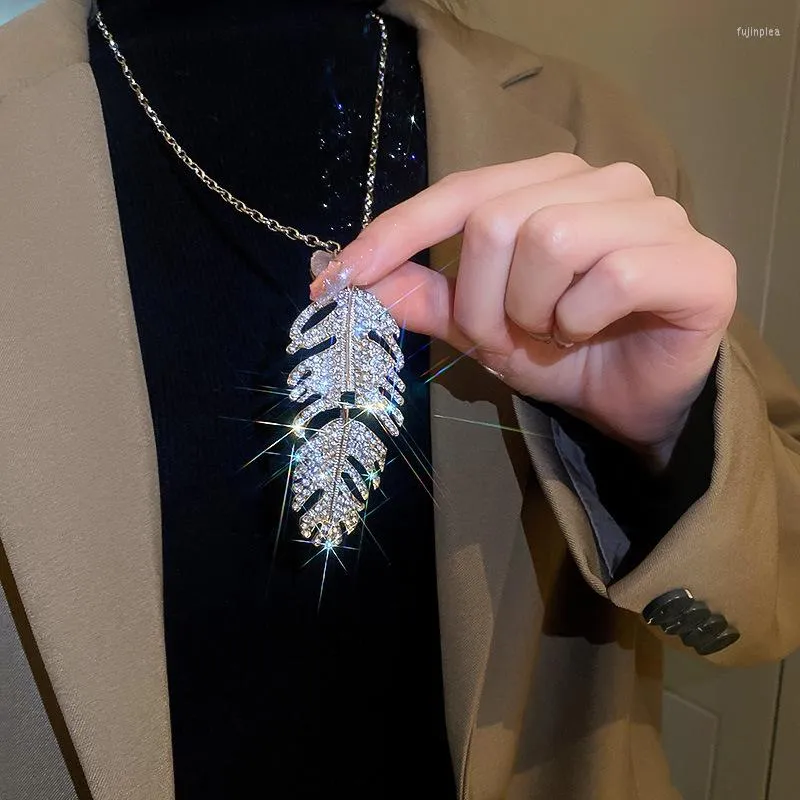 Correntes simples colar clássico de pendente de penas de camisola longa jóias de jóias para mulheres folhas de folhas de folhas