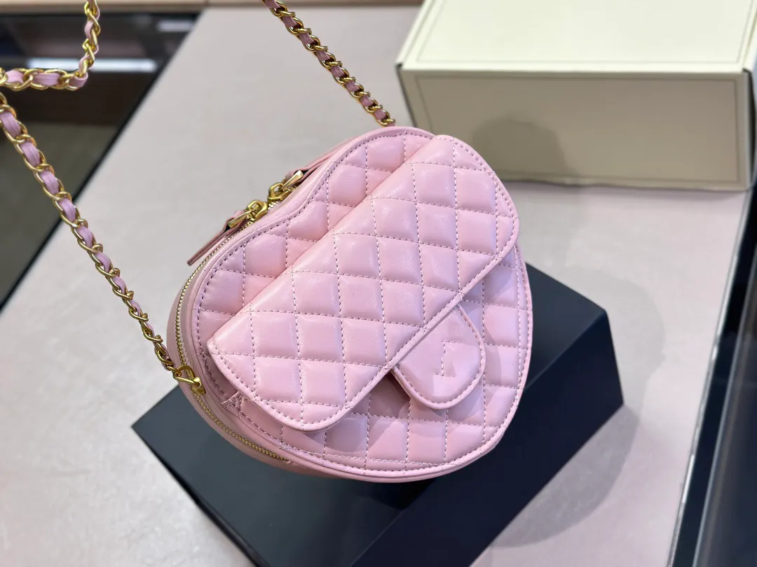 Cross Body Bag Heart Purse Chain Crossbody Bag Designer Handbag Leather Shoulder Bag Purse Brands Mini Heart Love Bag With Gold Sling Chain 18CM Luxury Bag From 19 93 DHgate