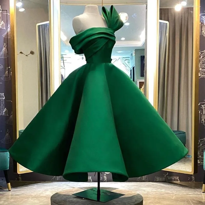 Party Dresses Fashion 2023 Strapless Green Satin Formal Occassion Dress Custom Made Length Prom Gown