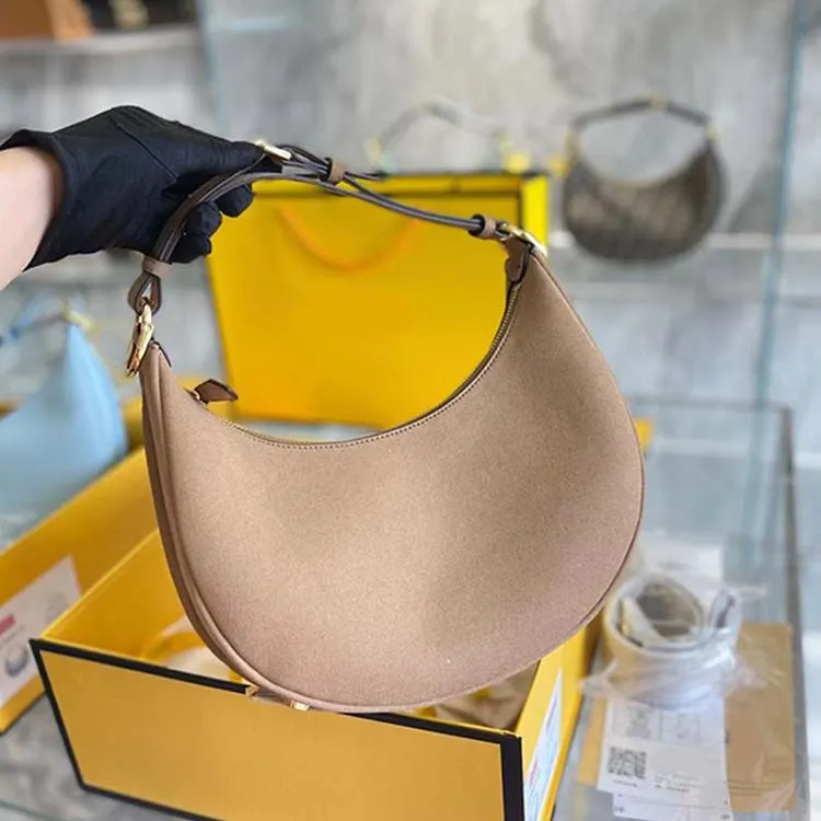 Kvinnors designer enkel axelväska män crossbody handväska nyckelkort läder plånbok korskropp handväska berömd bumbag mode axelväska