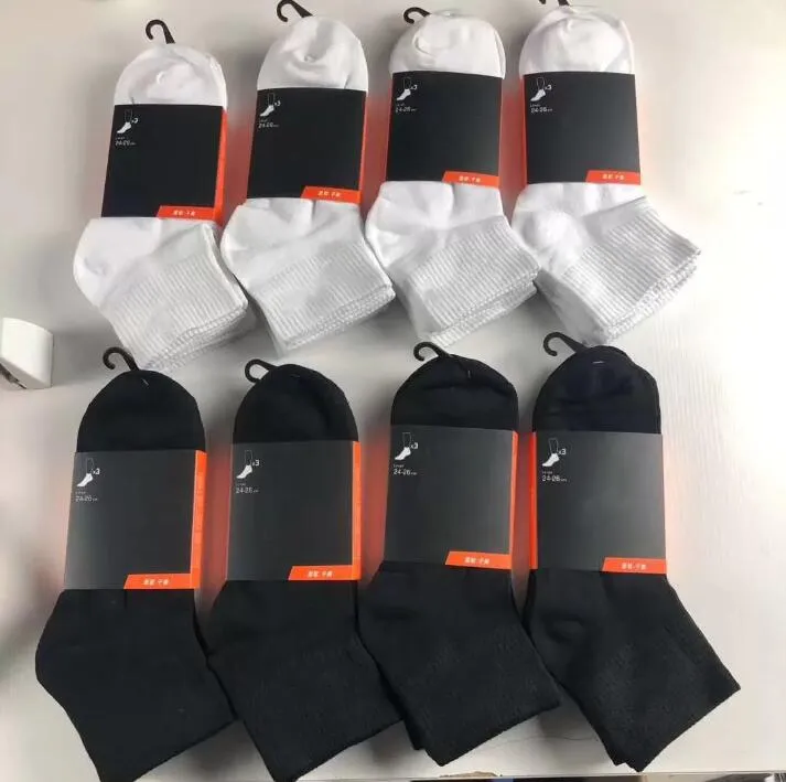 2023 MEN SOCKS Classic Black White Gray Women Men Heren Letter Ademend katoenen sport enkel Sock Elastische voetbalvoetbal Running Sock