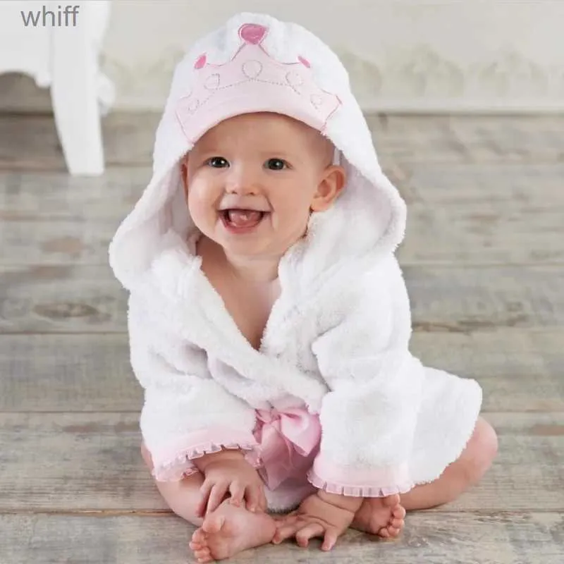 Towels Robes Hooyi Princess Crown Children Bath Towel Newborn Blankets Baby Girl Bathrobe Hooded Bath Towels baby stuff Terry Pajamas CoatL231123